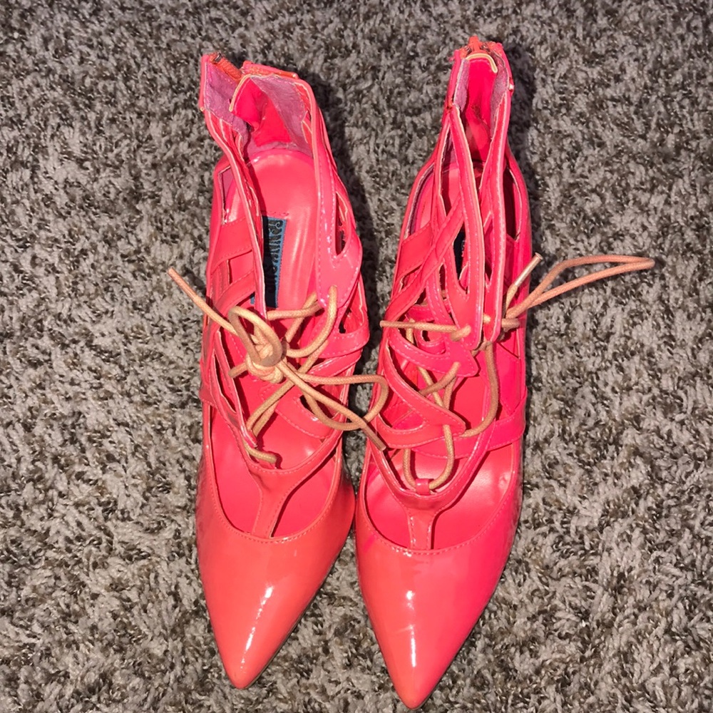 Pink heels - Picture 2 of 3